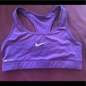 Sports bra